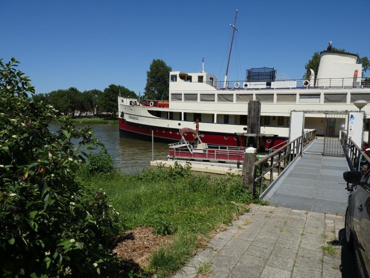 Bed and breakfast De Logeerboot Dordrecht Extérieur photo