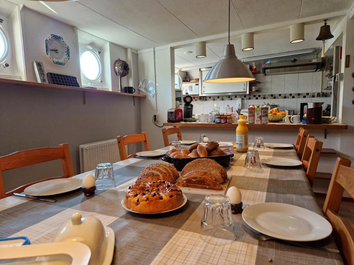 Bed and breakfast De Logeerboot Dordrecht Extérieur photo